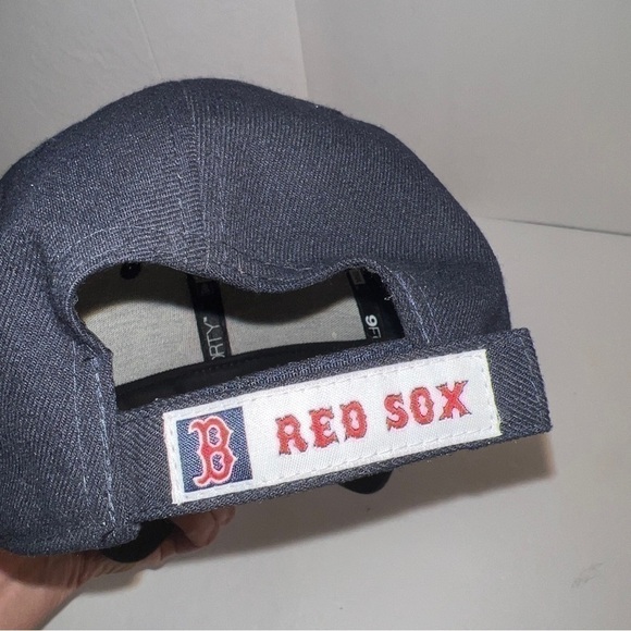 🔥⚾️ BOSTON RED SOX New Era 59Fifty Adjustable  Hat-Hook & Loop back- Like New - Picture 4 of 7